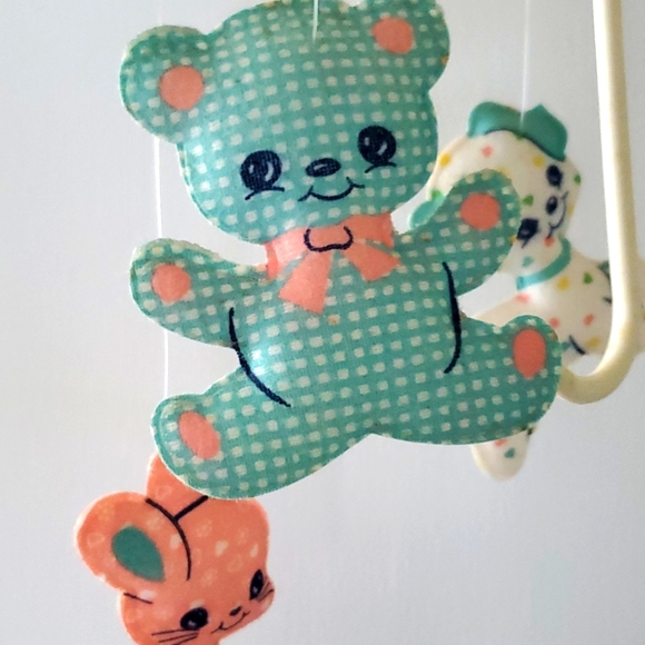 VTG Nursery Musical Mobile Crib Mount Or Wall Toy Decor Baby Elephant Kitty Pup - Picture 6 of 16